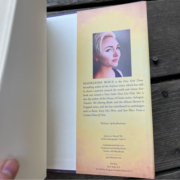 Shadows Rising First Edition Hardcover Book By Madeleine Roux - Picture 4 of 13